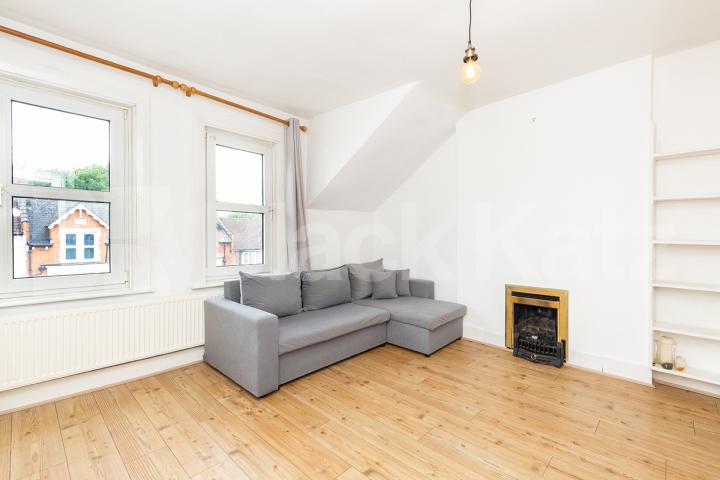 spacious 1 bedroom property on the top floor which is bright and airy Church Lane, Crouch End